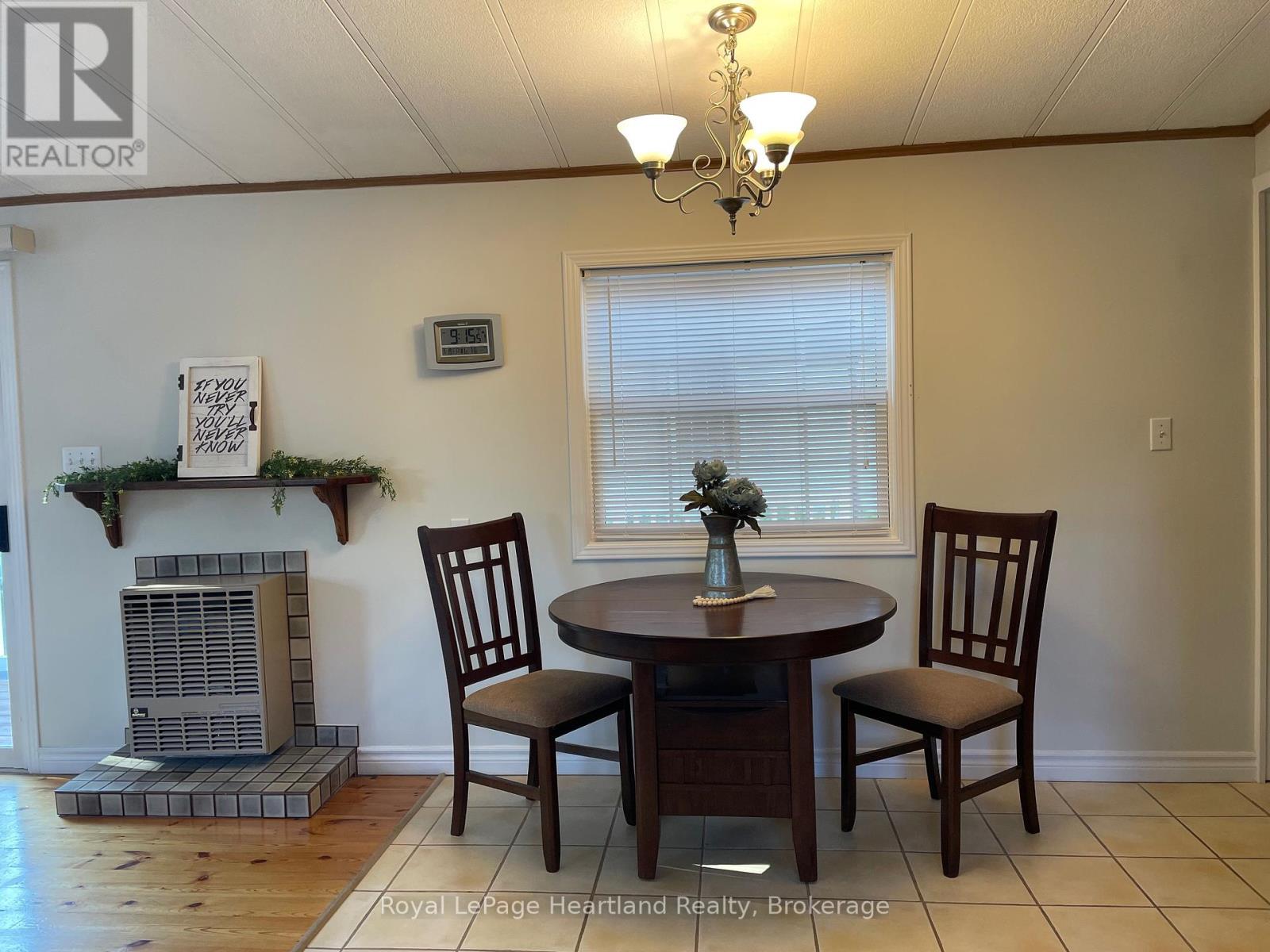 9 Algonquin Lane, Ashfield-Colborne-Wawanosh, Ontario  N7A 3Y2 - Photo 10 - X12414980