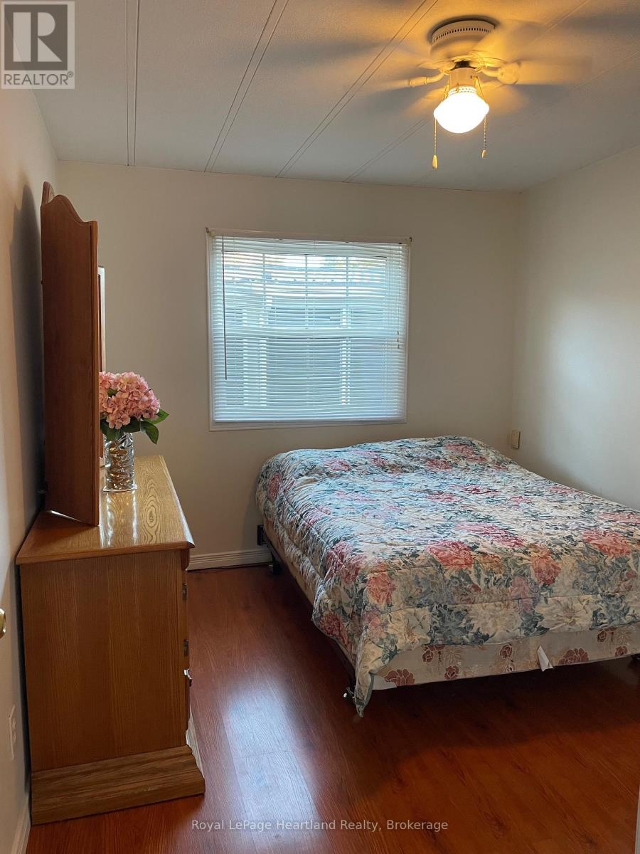 9 Algonquin Lane, Ashfield-Colborne-Wawanosh, Ontario  N7A 3Y2 - Photo 11 - X12414980