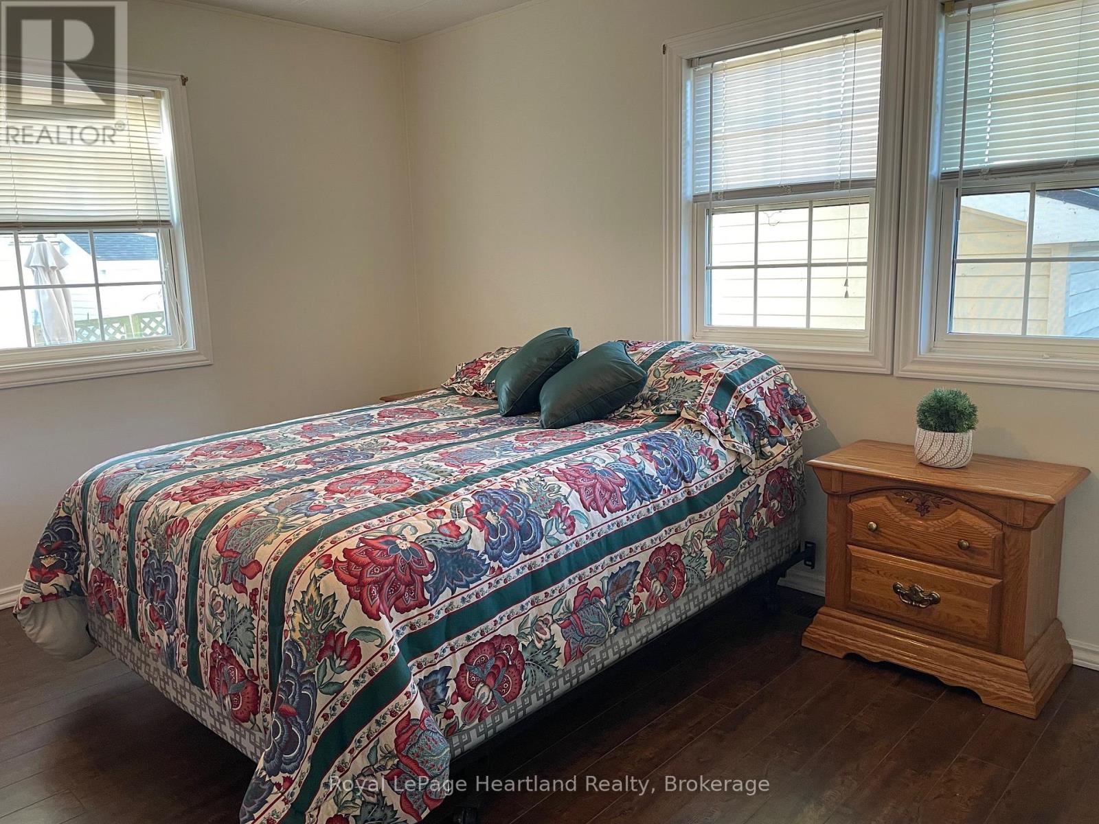 9 Algonquin Lane, Ashfield-Colborne-Wawanosh, Ontario  N7A 3Y2 - Photo 16 - X12414980