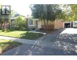140 PORCHESTER DRIVE, Toronto, Ontario