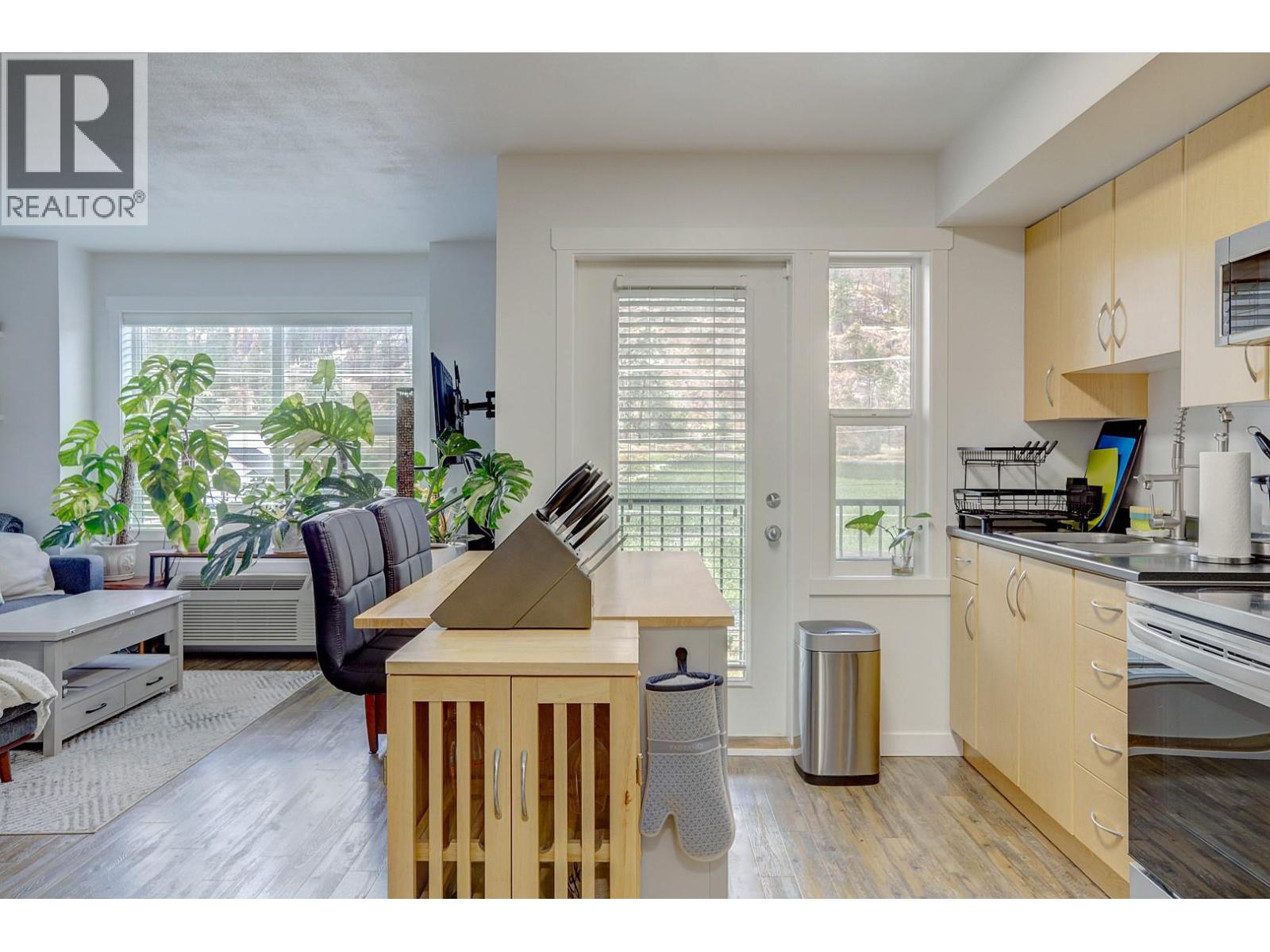1477 Glenmore Road N Unit# B-203 Kelowna Photo 5