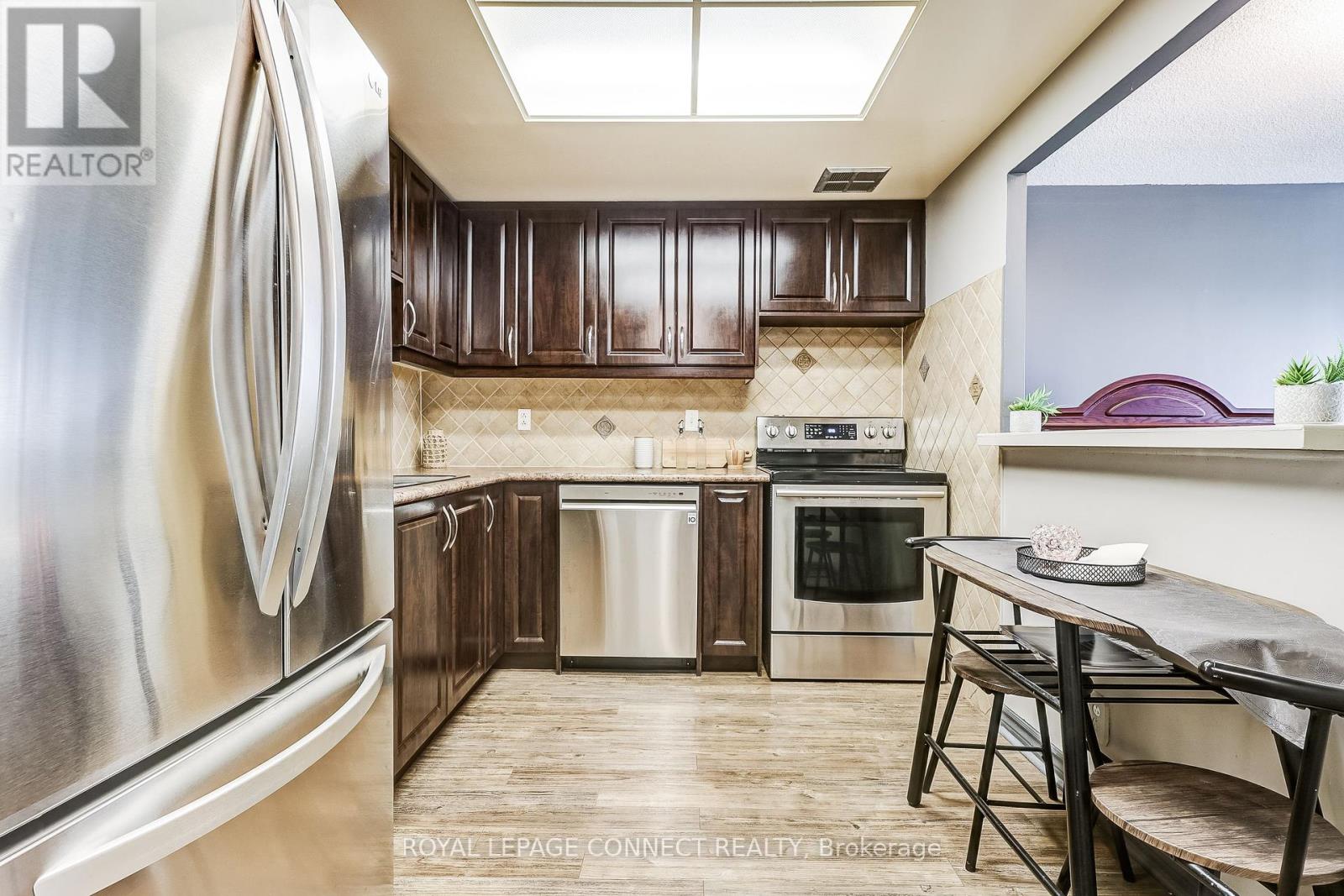 903 - 10 Dean Park Road, Toronto, Ontario  M1B 3G8 - Photo 5 - E12414890