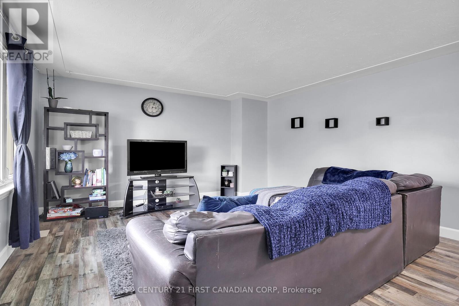 454 Salisbury Street, London East, Ontario  N5Y 3B2 - Photo 5 - X12414906