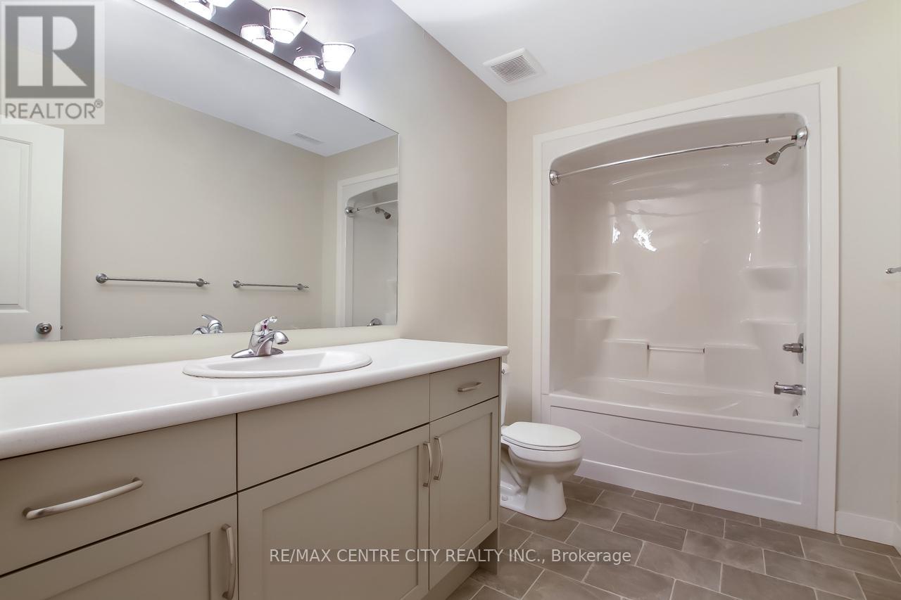 178 Emery Street, Central Elgin, Ontario  N5L 0A7 - Photo 20 - X12414959