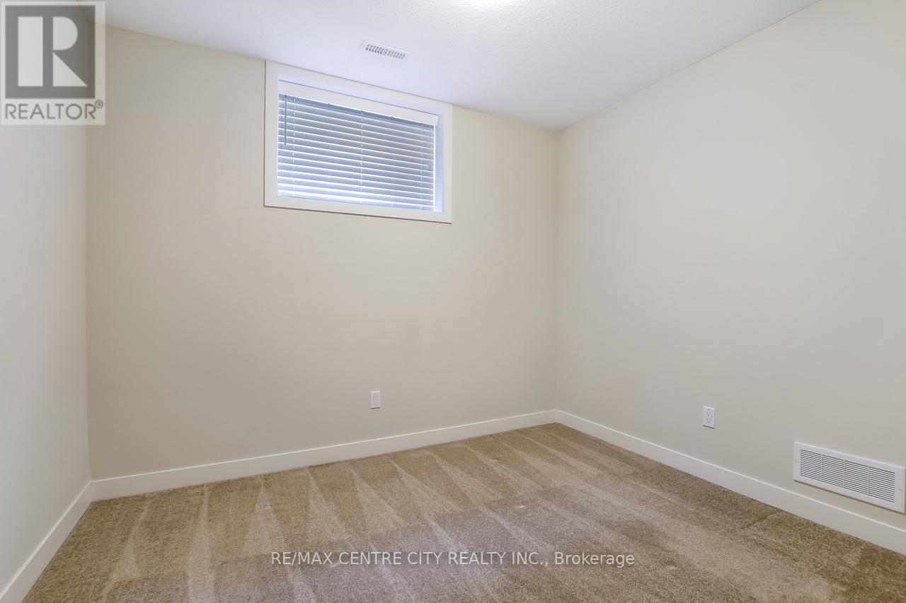 178 Emery Street, Central Elgin, Ontario  N5L 0A7 - Photo 21 - X12414959