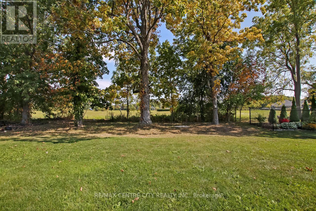 178 Emery Street, Central Elgin, Ontario  N5L 0A7 - Photo 25 - X12414959