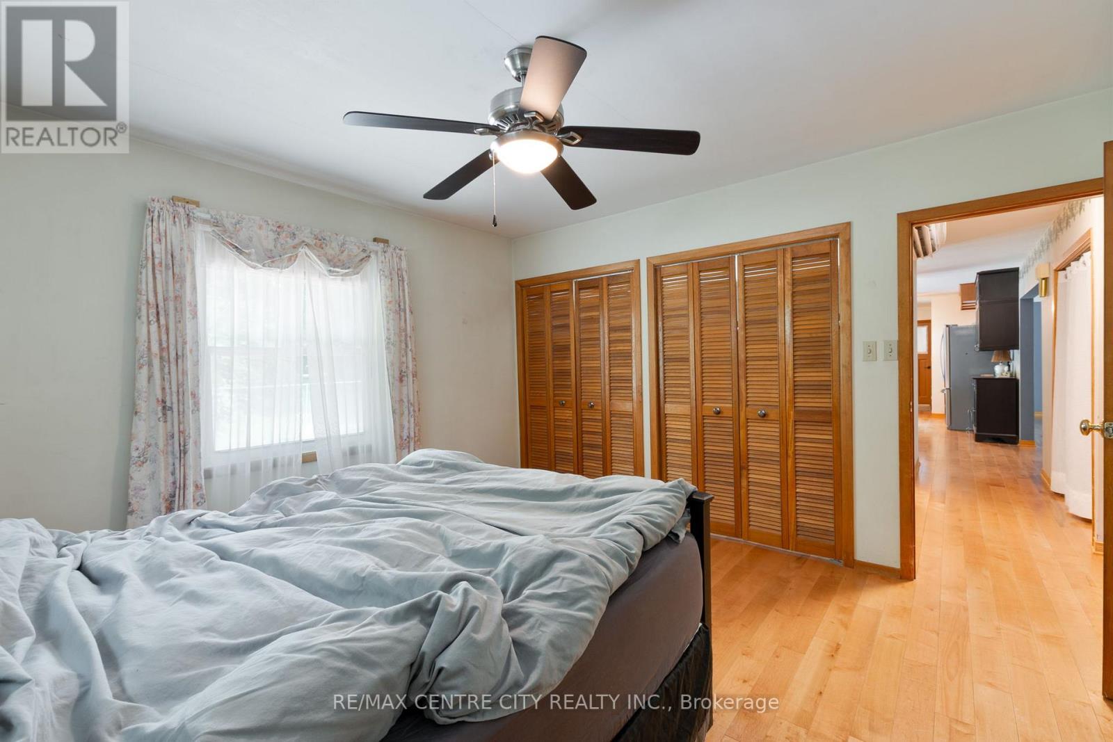 233 Amy Street, Southwest Middlesex, Ontario  N0L 2N0 - Photo 12 - X12414961