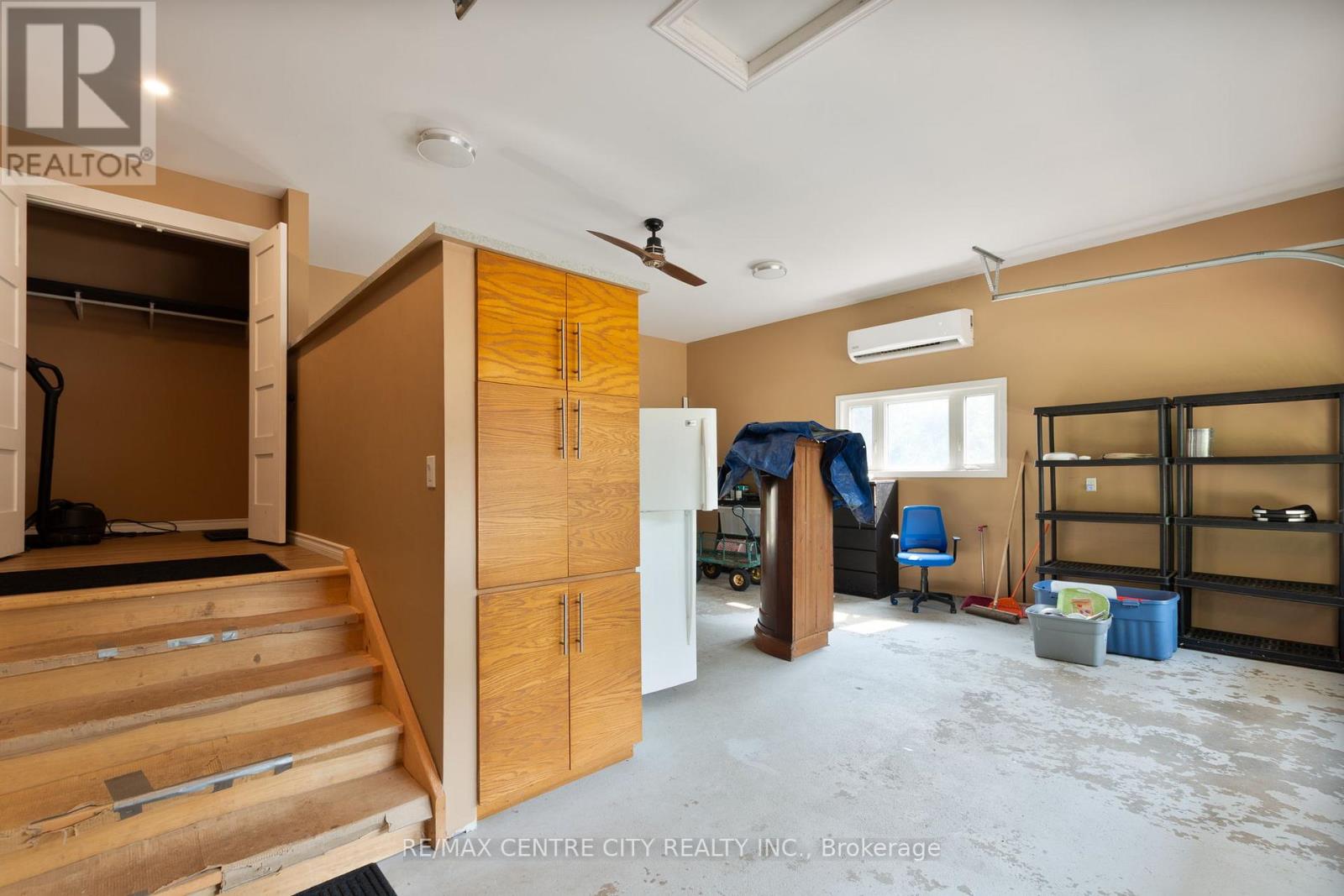 233 Amy Street, Southwest Middlesex, Ontario  N0L 2N0 - Photo 25 - X12414961