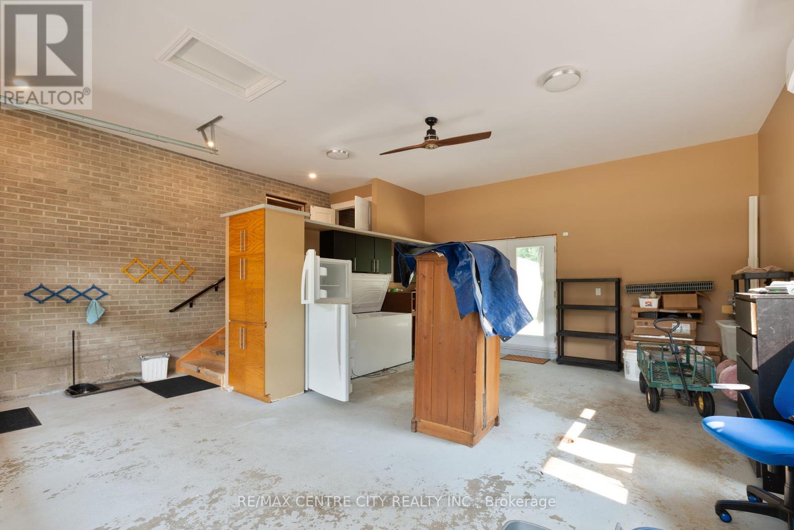 233 Amy Street, Southwest Middlesex, Ontario  N0L 2N0 - Photo 26 - X12414961
