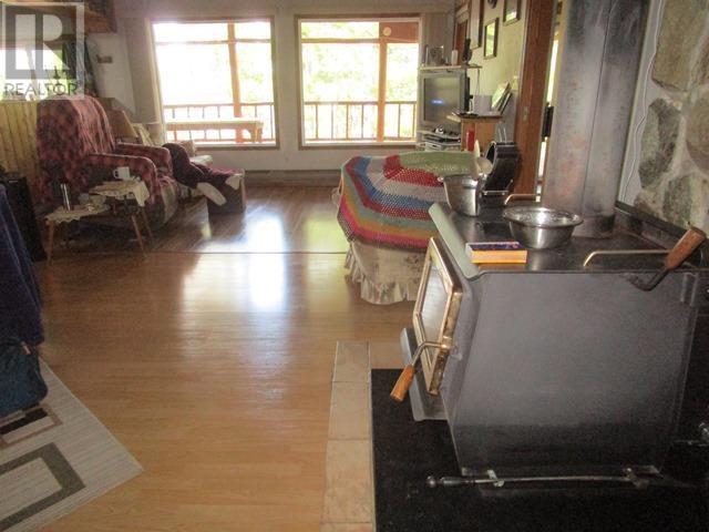 1844 Southshore Dr, Sioux Lookout, Ontario  P8T 0A7 - Photo 6 - TB251442