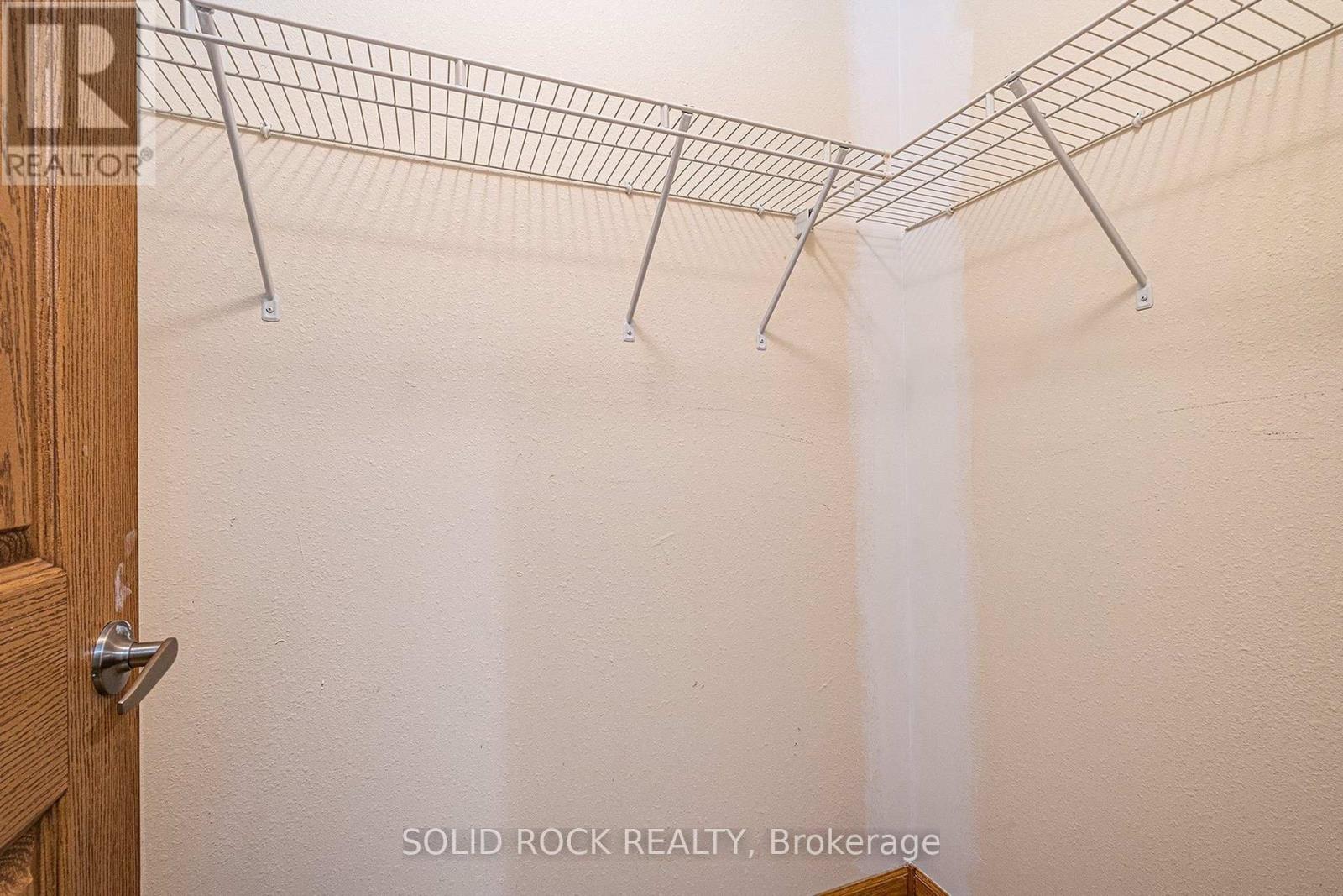 65 Vanier Road, Ottawa, Ontario  K2H 7P6 - Photo 21 - X12414933
