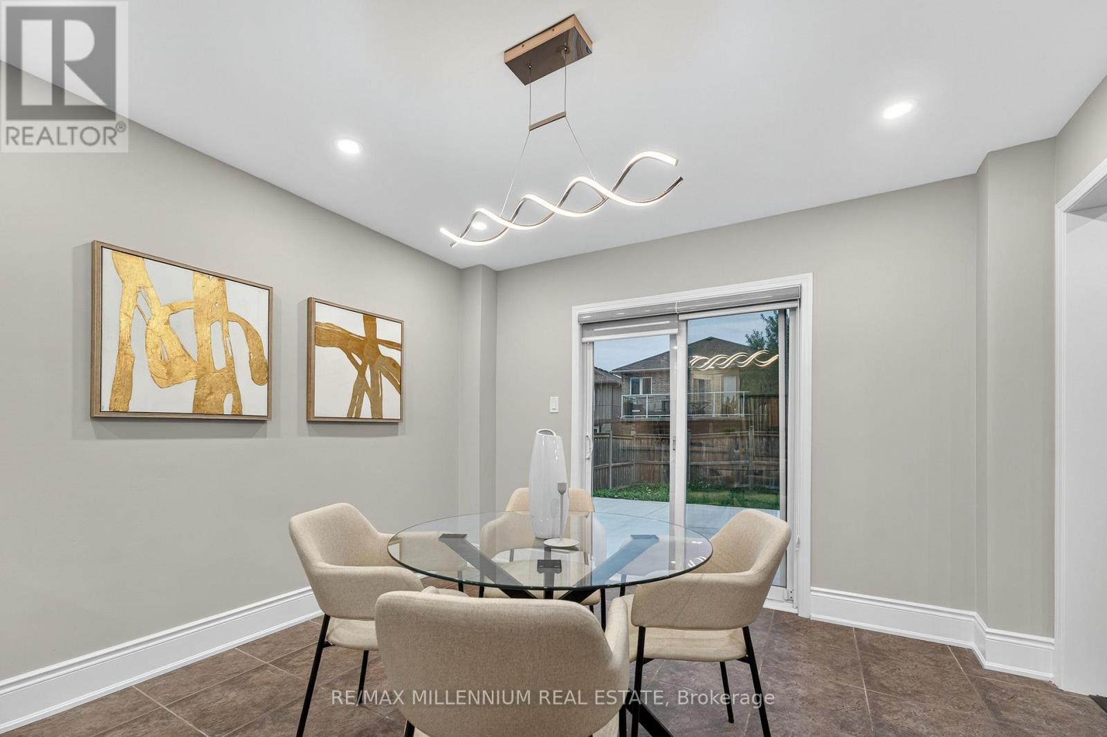 66 Armstrong Crescent, Bradford West Gwillimbury, Ontario  L3Z 0L2 - Photo 17 - N12414726