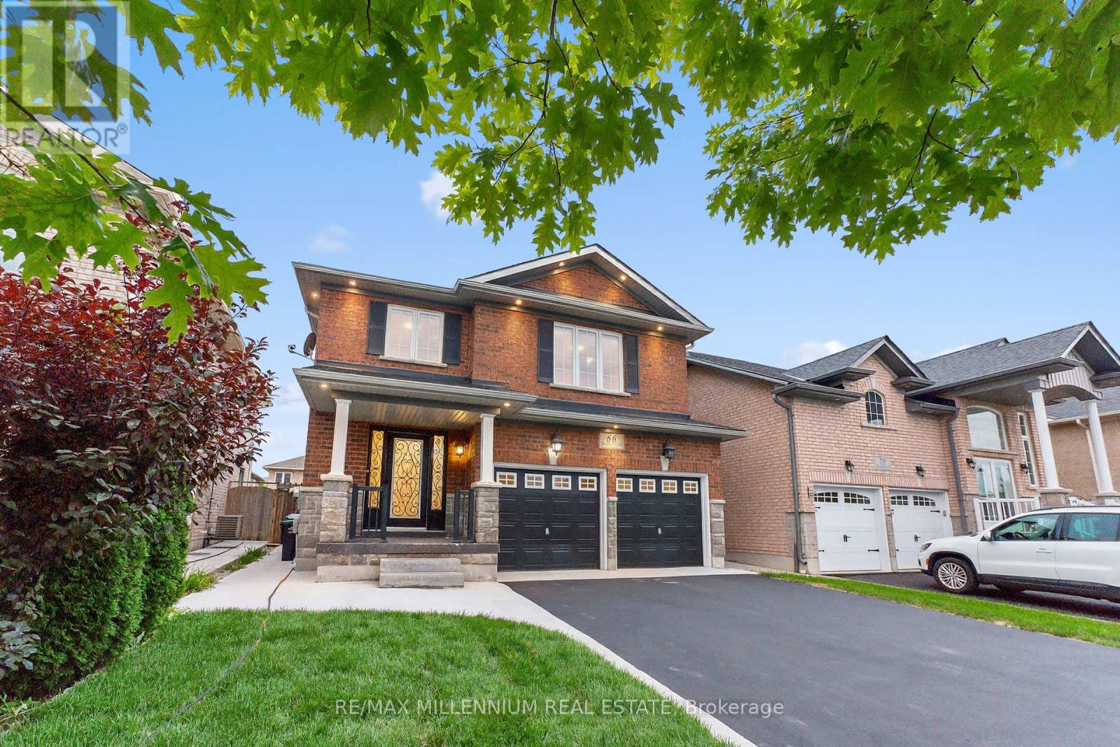 66 Armstrong Crescent, Bradford West Gwillimbury, Ontario  L3Z 0L2 - Photo 2 - N12414726