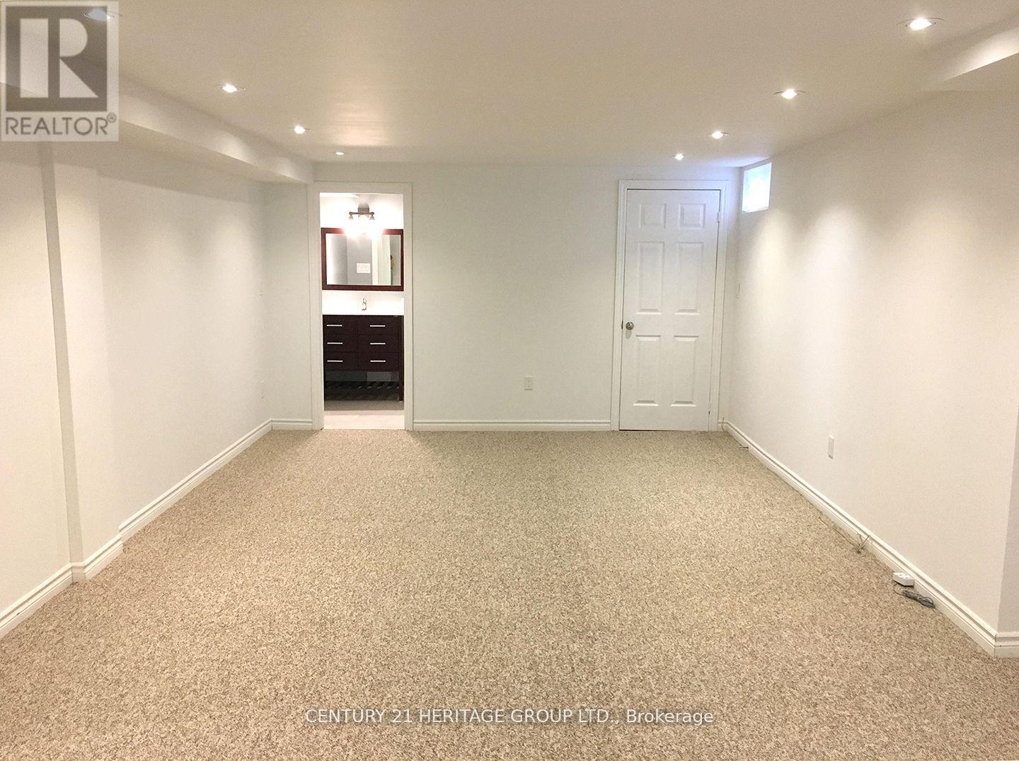 Bsmt - 10 Mcclenny Drive, Aurora (Aurora Highlands), Ontario  L4G 5P9 - Photo 5 - N12414812