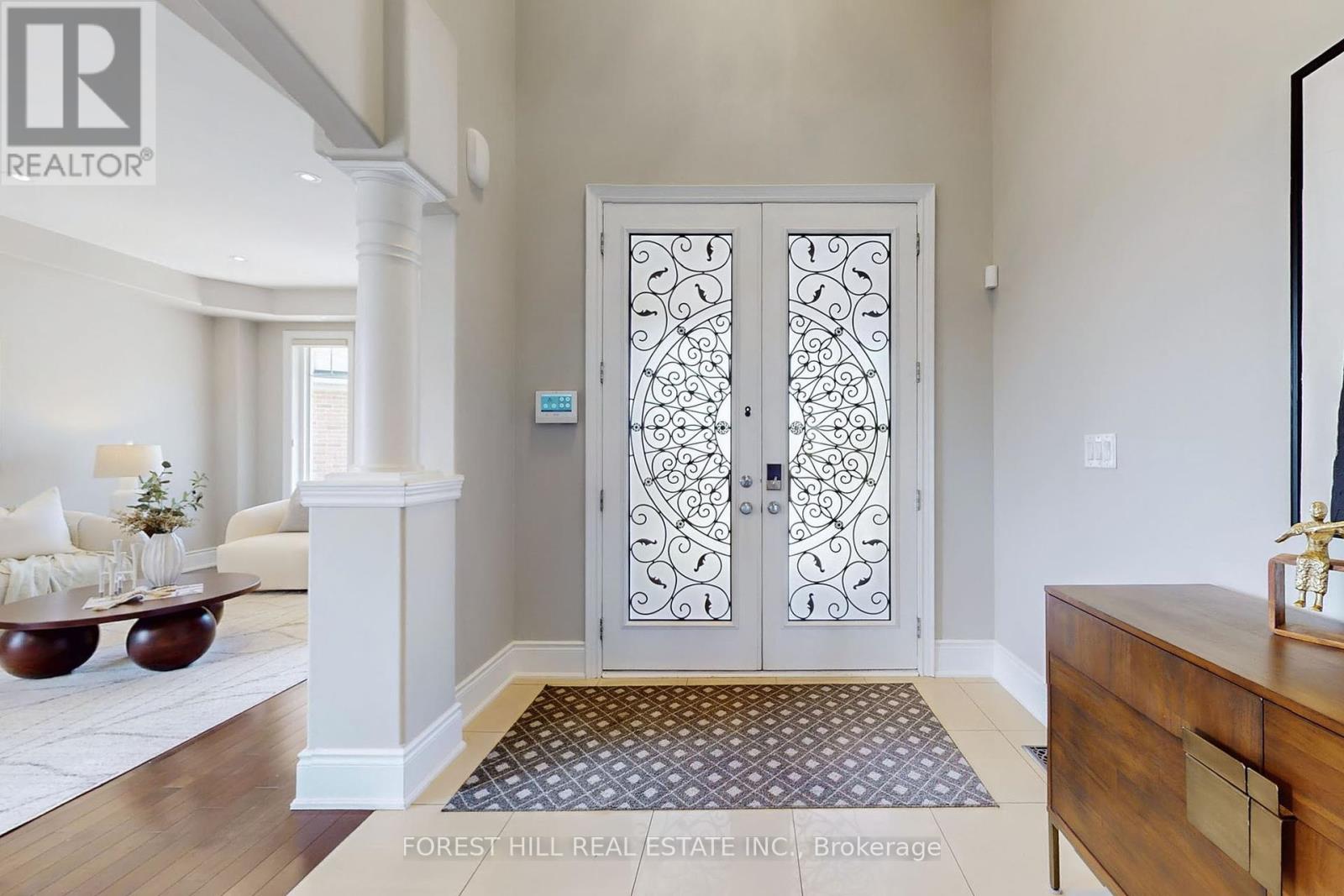 Property at 21 FARMHOUSE CRESCENT image 4
