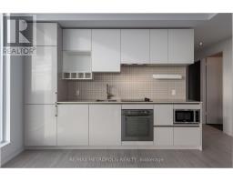 5709 - 5 BUTTERMILL AVENUE, Vaughan, Ontario