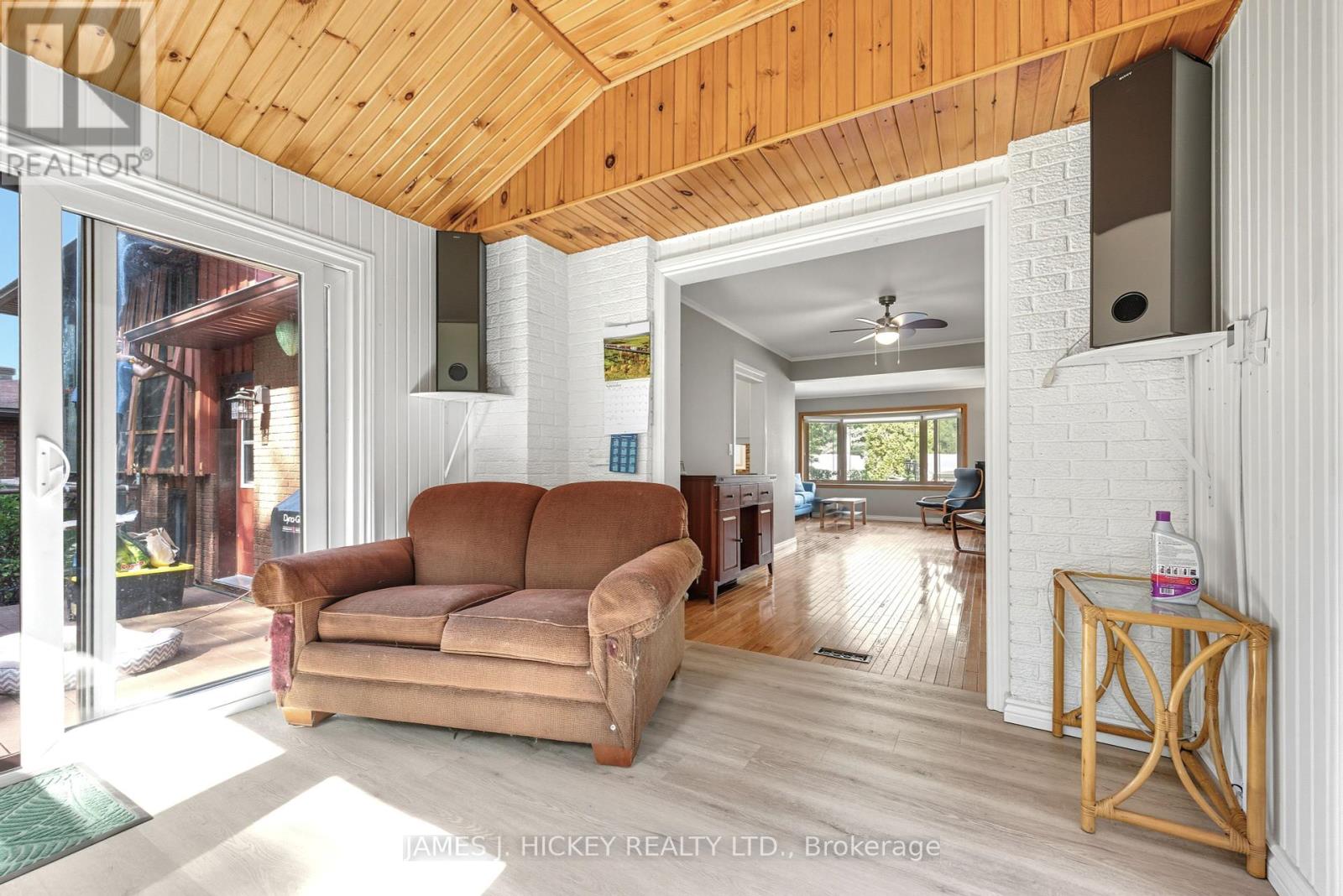 119 Frontenac Crescent, Deep River, Ontario  K0J 1P0 - Photo 17 - X12414977