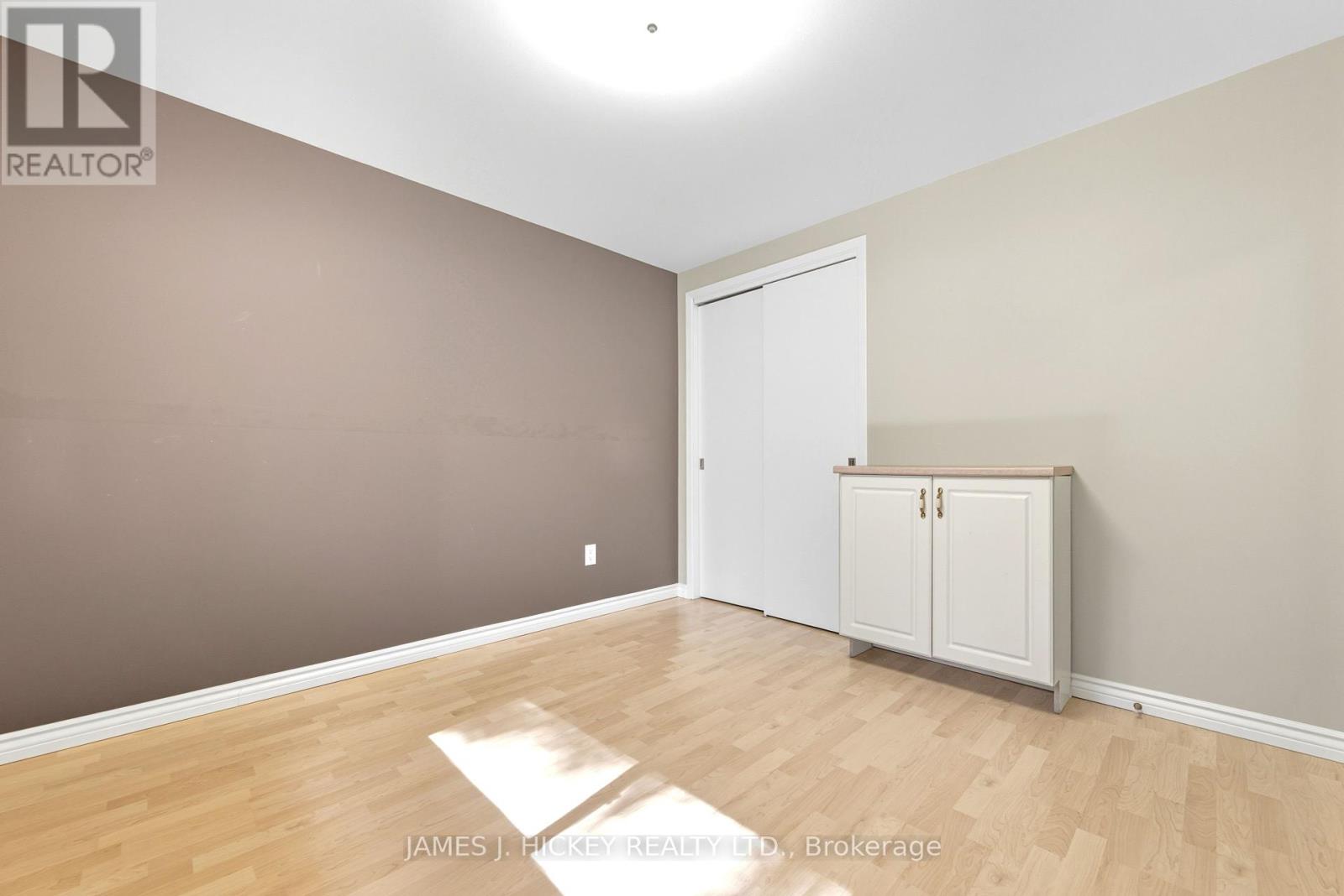 119 Frontenac Crescent, Deep River, Ontario  K0J 1P0 - Photo 25 - X12414977