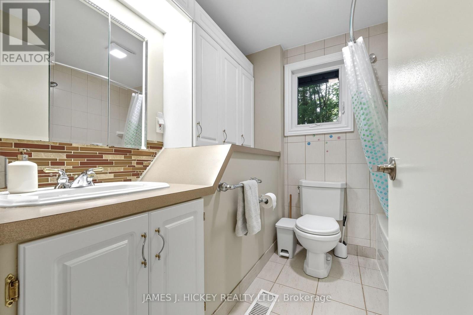 119 Frontenac Crescent, Deep River, Ontario  K0J 1P0 - Photo 28 - X12414977