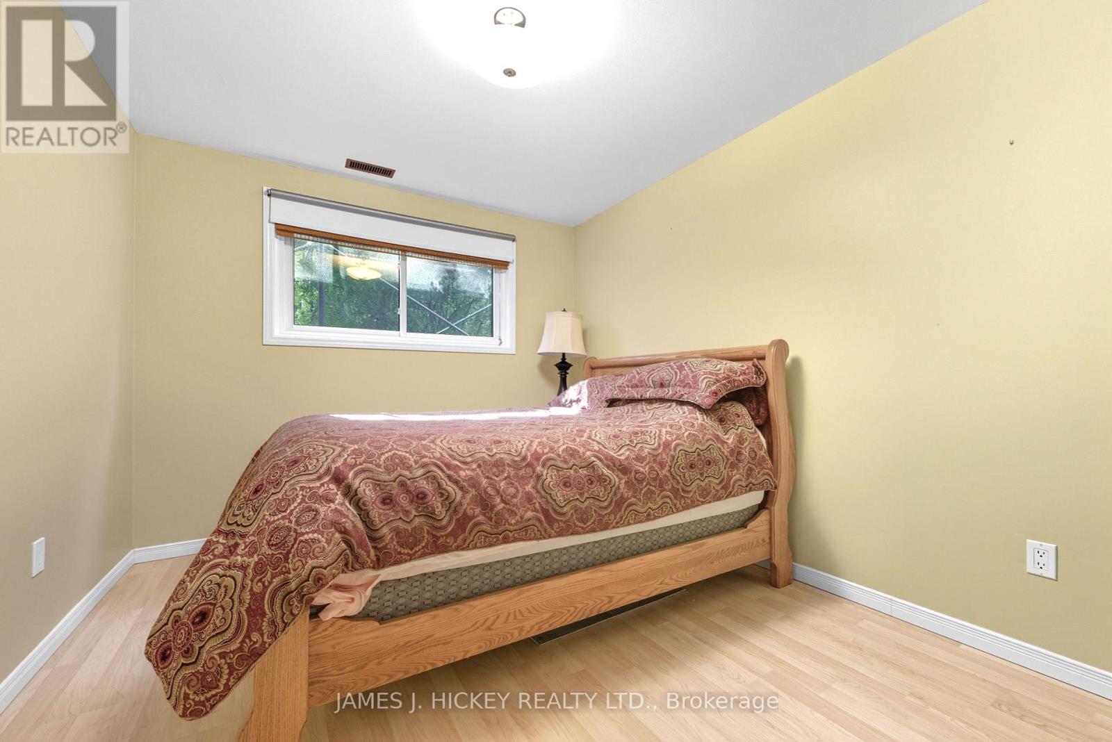 119 Frontenac Crescent, Deep River, Ontario  K0J 1P0 - Photo 29 - X12414977