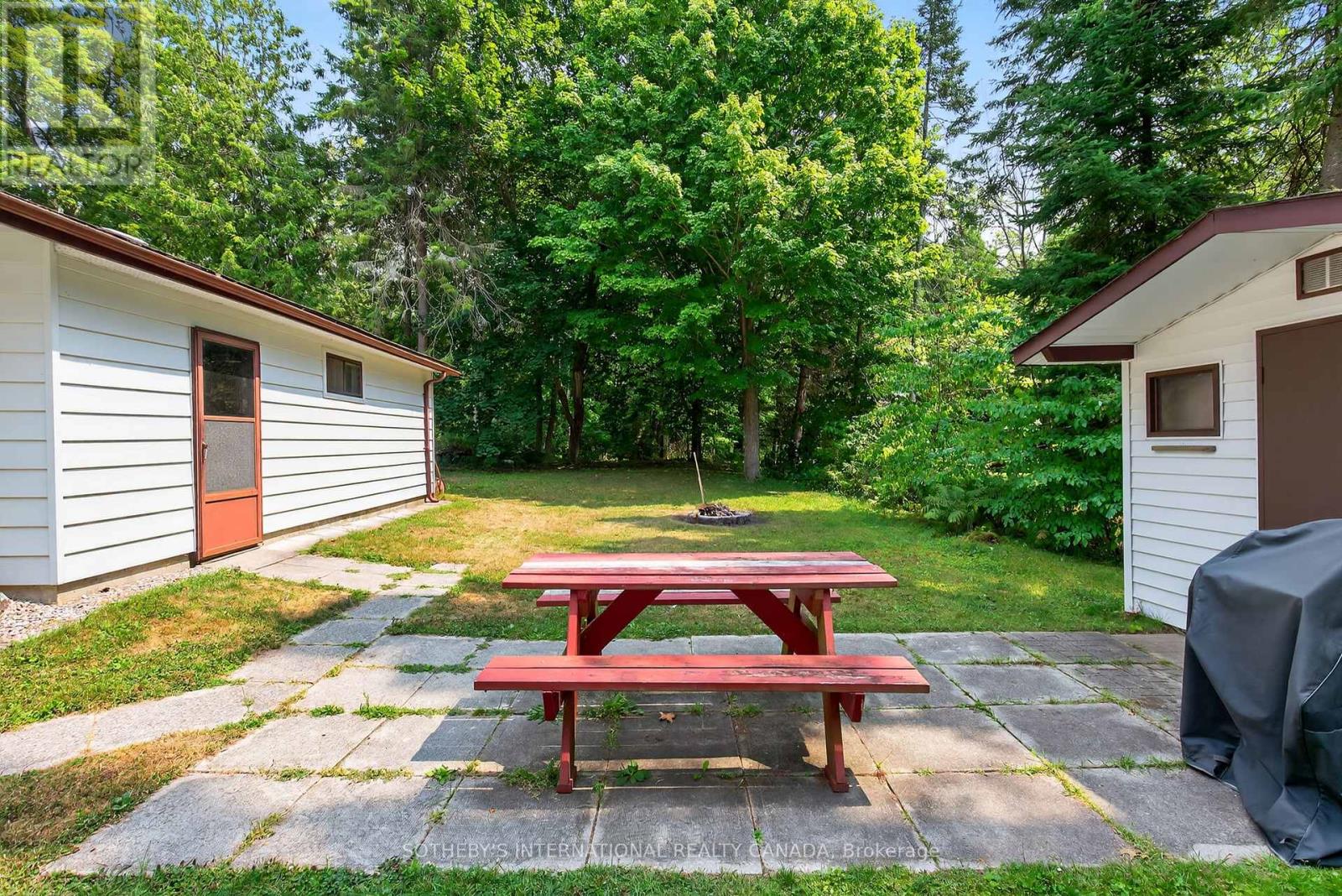 37 Park Road, Tiny, Ontario  L0L 1P1 - Photo 28 - S12414804