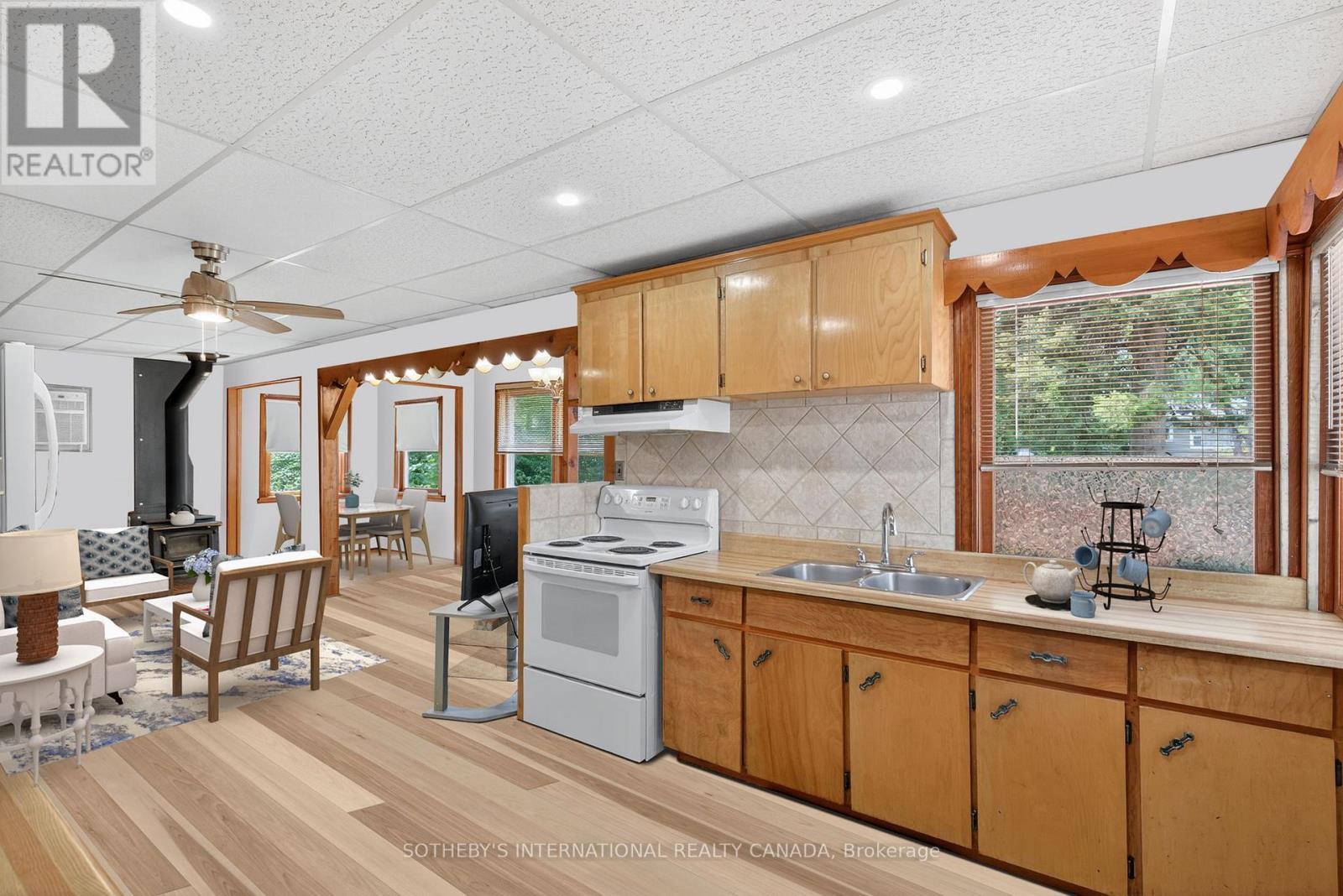 37 Park Road, Tiny, Ontario  L0L 1P1 - Photo 7 - S12414804