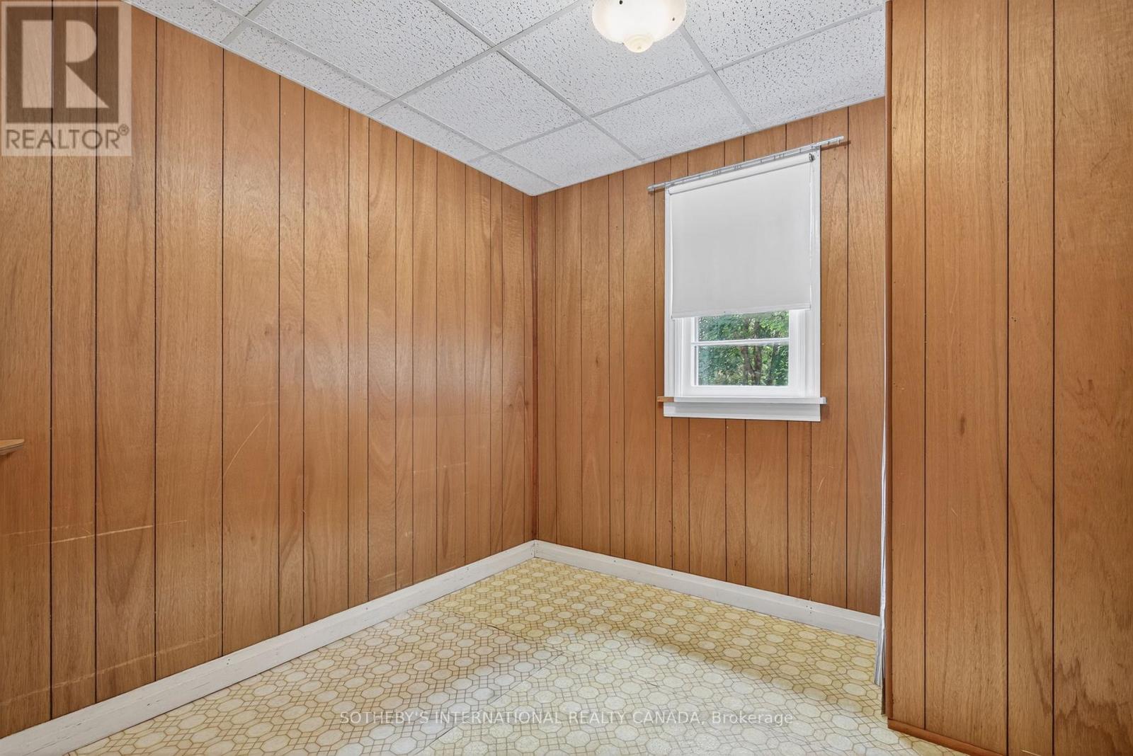 37 Park Road, Tiny, Ontario  L0L 1P1 - Photo 8 - S12414804