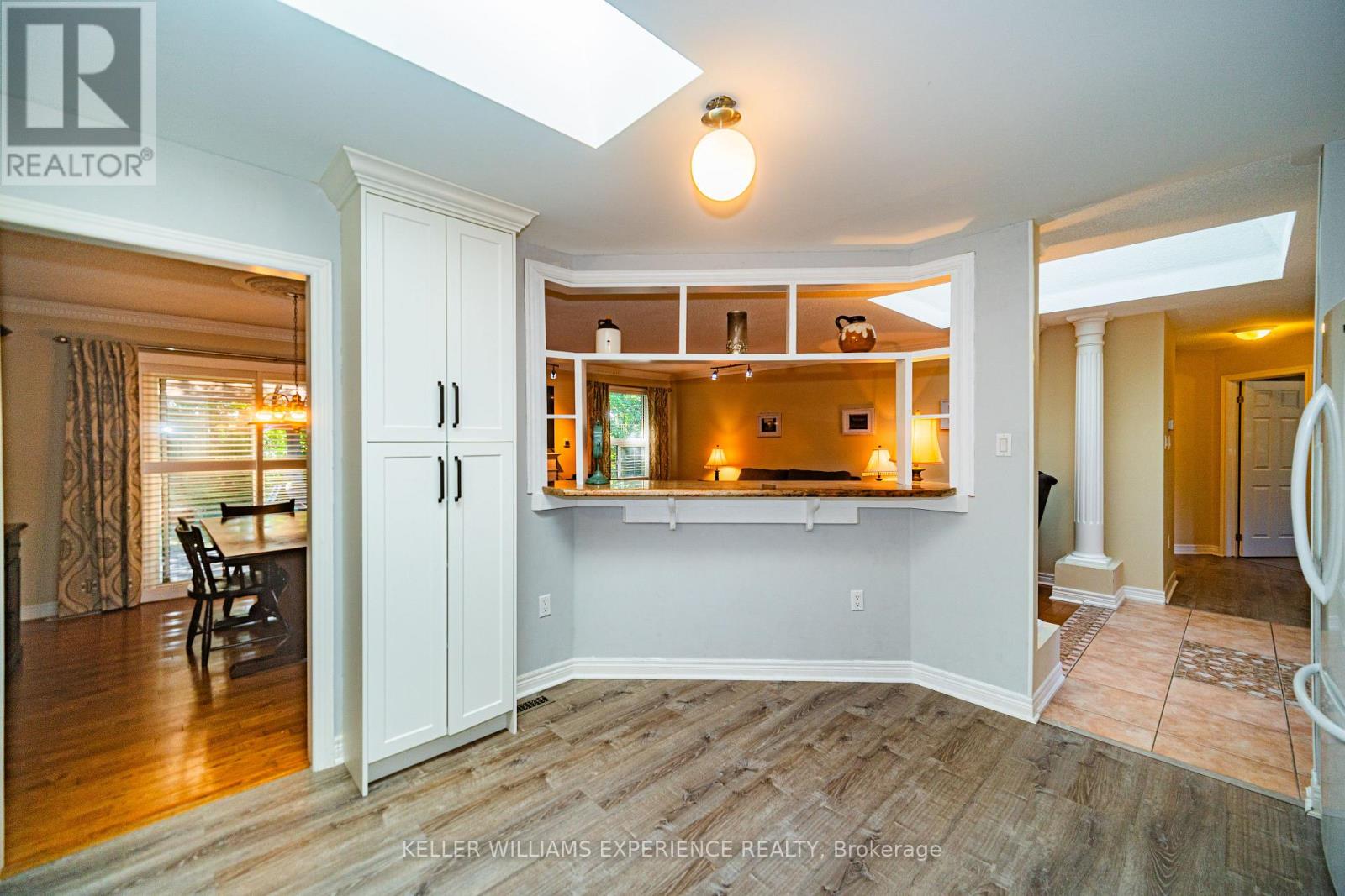 8 Kell Place, Barrie, Ontario  L4N 9K3 - Photo 11 - S12414862