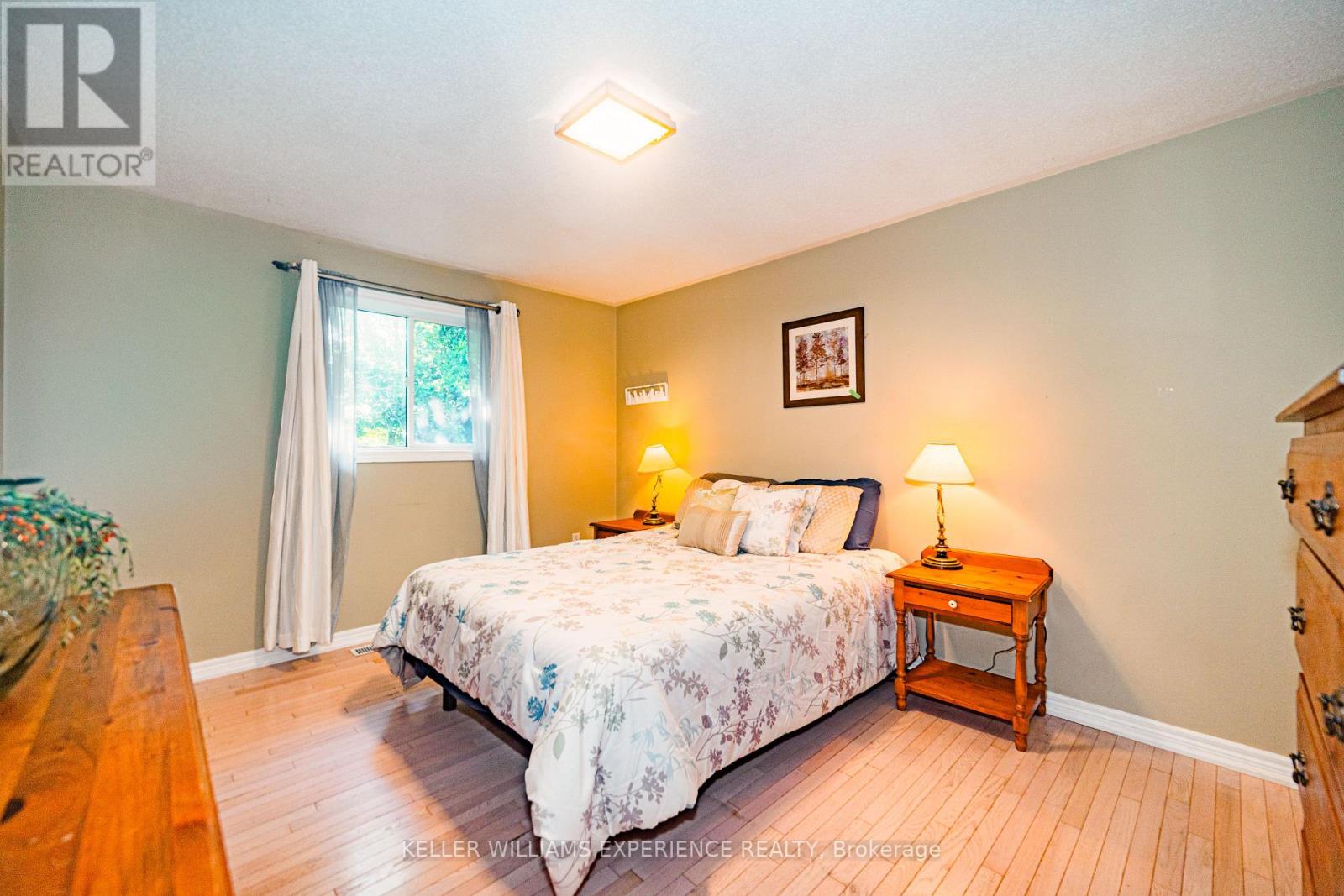 8 Kell Place, Barrie, Ontario  L4N 9K3 - Photo 16 - S12414862