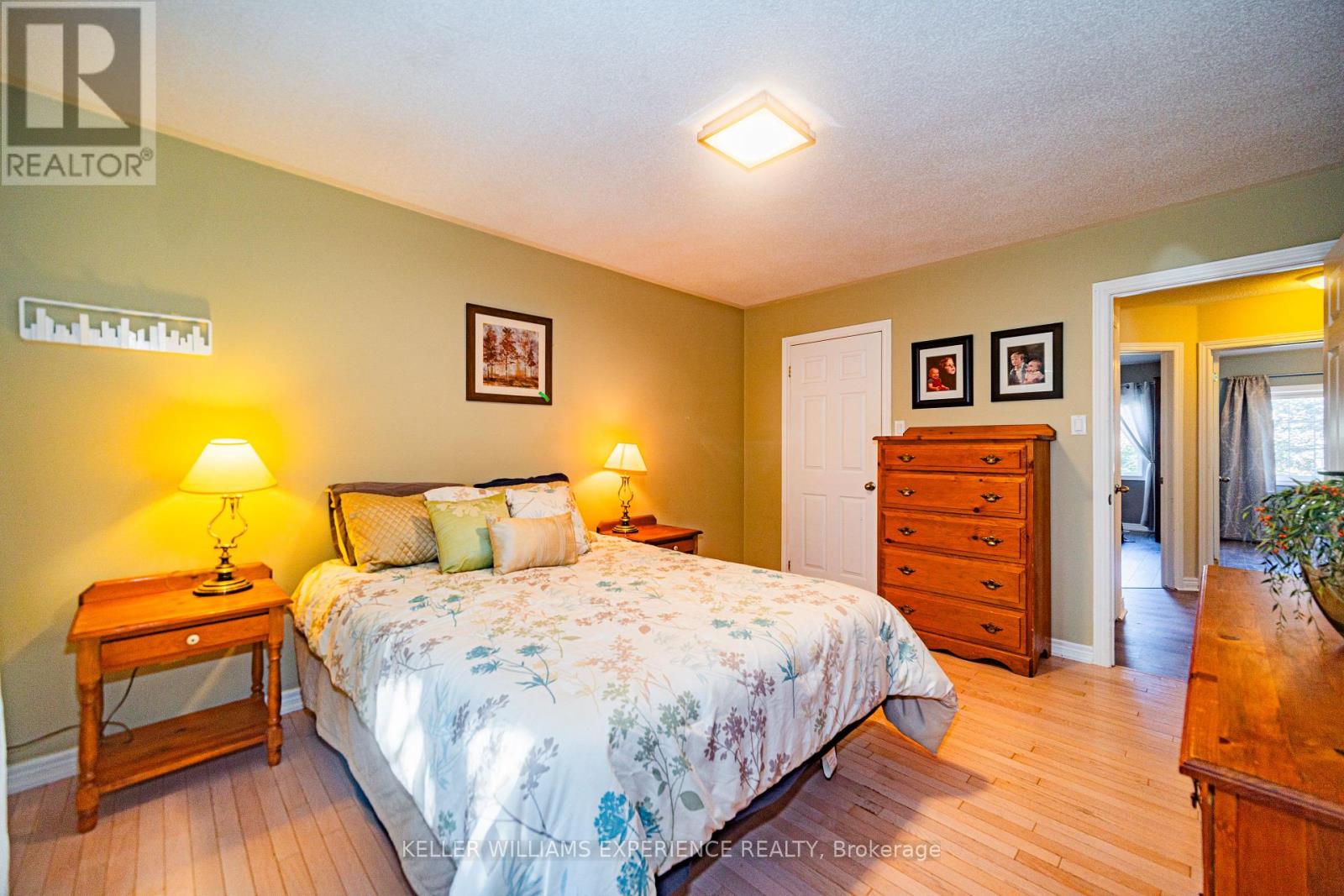 8 Kell Place, Barrie, Ontario  L4N 9K3 - Photo 17 - S12414862