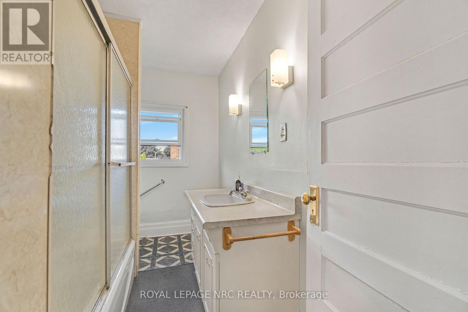 6511 Riall Street, Niagara Falls, Ontario  L2J 1Z4 - Photo 17 - X12414925
