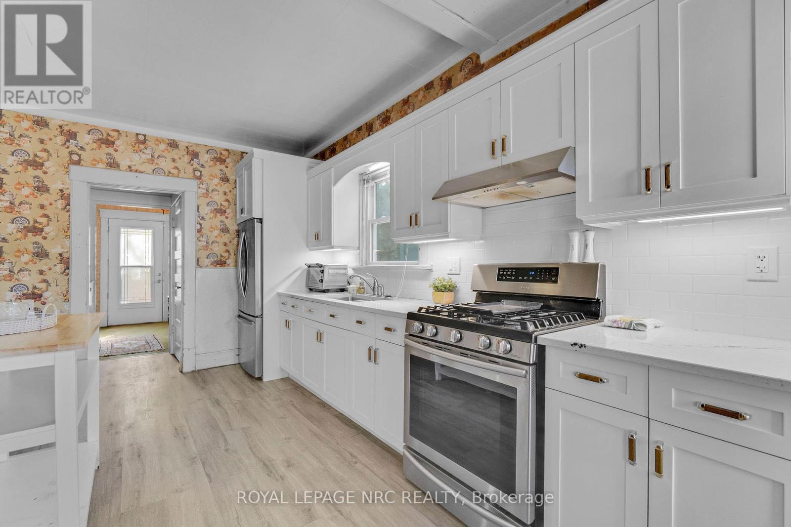 6511 Riall Street, Niagara Falls, Ontario  L2J 1Z4 - Photo 6 - X12414925