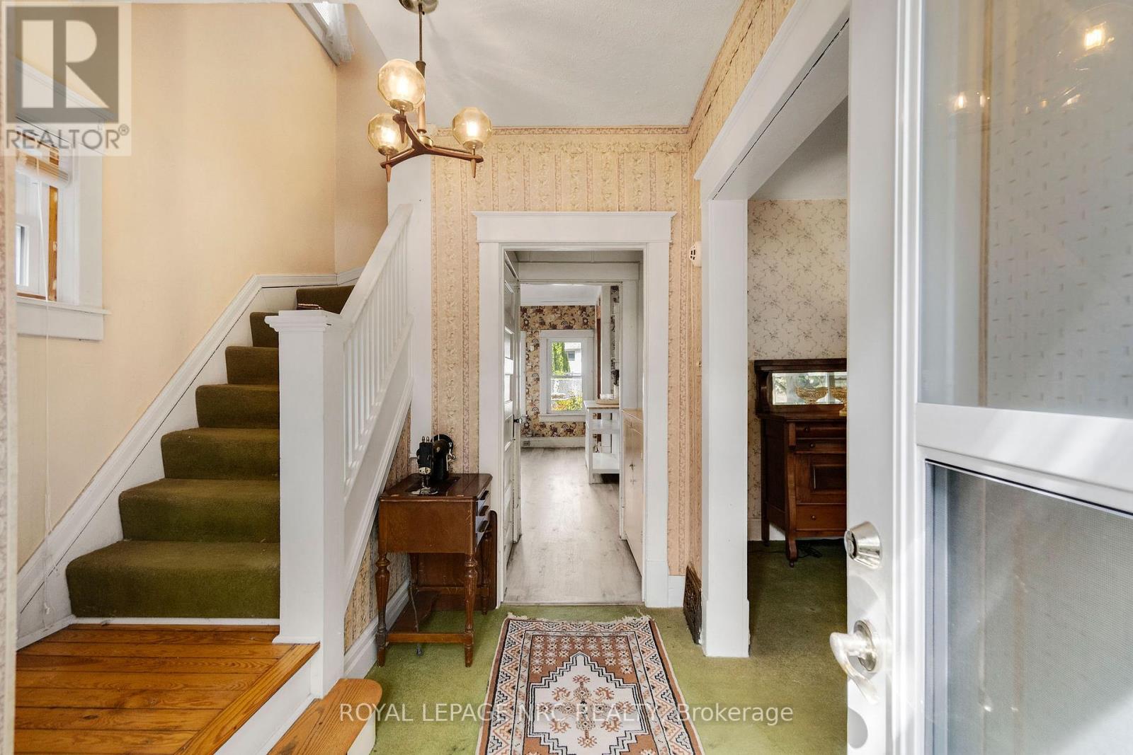 6511 Riall Street, Niagara Falls, Ontario  L2J 1Z4 - Photo 8 - X12414925