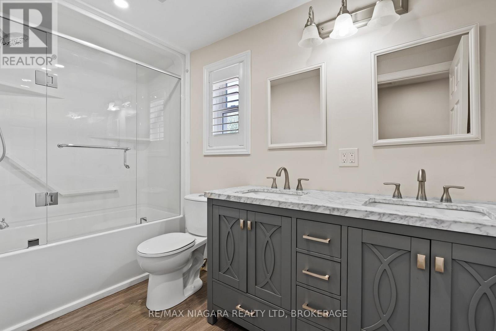 28 Fielden Avenue, Port Colborne (Sugarloaf), Ontario  L3K 4S9 - Photo 20 - X12414968