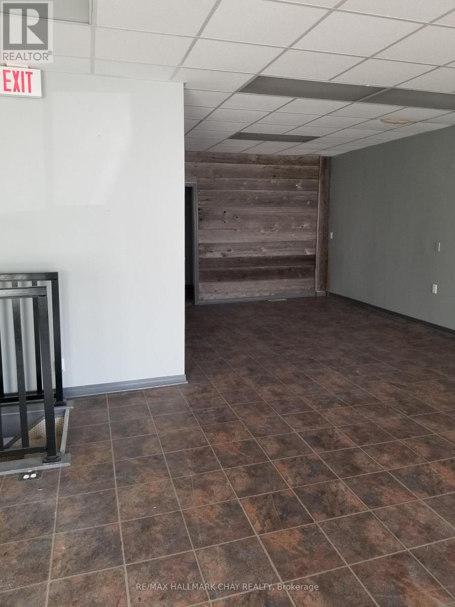 Front Ground Level Unit - 17 Queen Street S, New Tecumseth, Ontario  L0G 1W0 - Photo 7 - N12325477