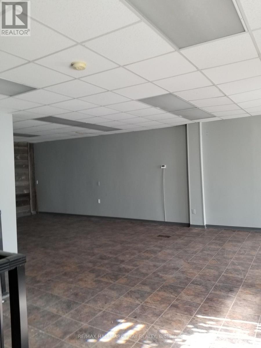 Front Ground Level Unit - 17 Queen Street S, New Tecumseth, Ontario  L0G 1W0 - Photo 8 - N12325477