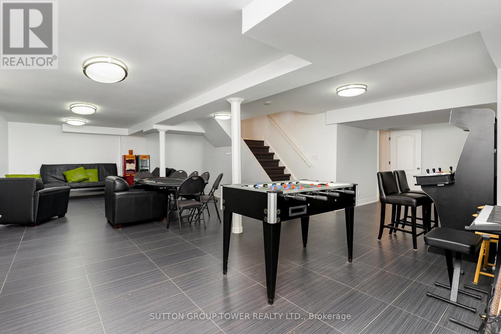 293 London Road, Newmarket (Bristol-London), Ontario  L3Y 6L3 - Photo 29 - N12408121