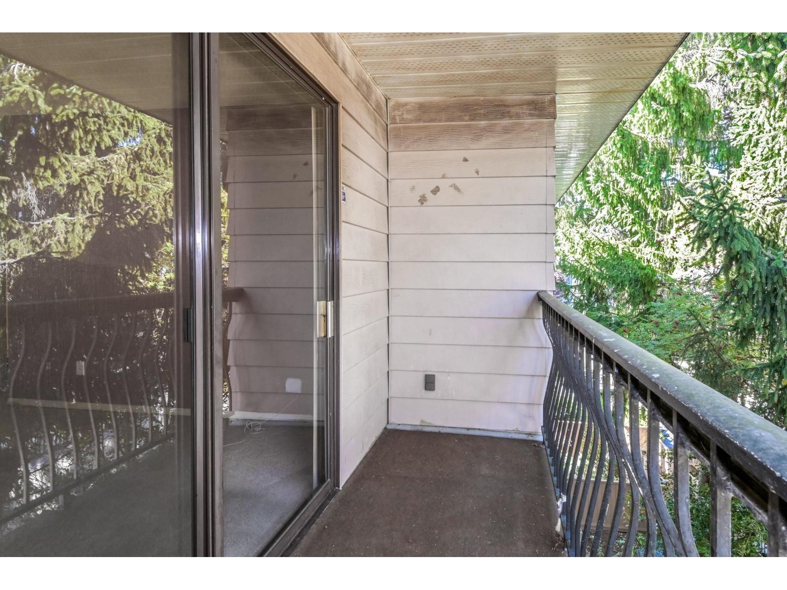 302 1442 Blackwood Street, White Rock, British Columbia  V4B 3V5 - Photo 15 - R3049564