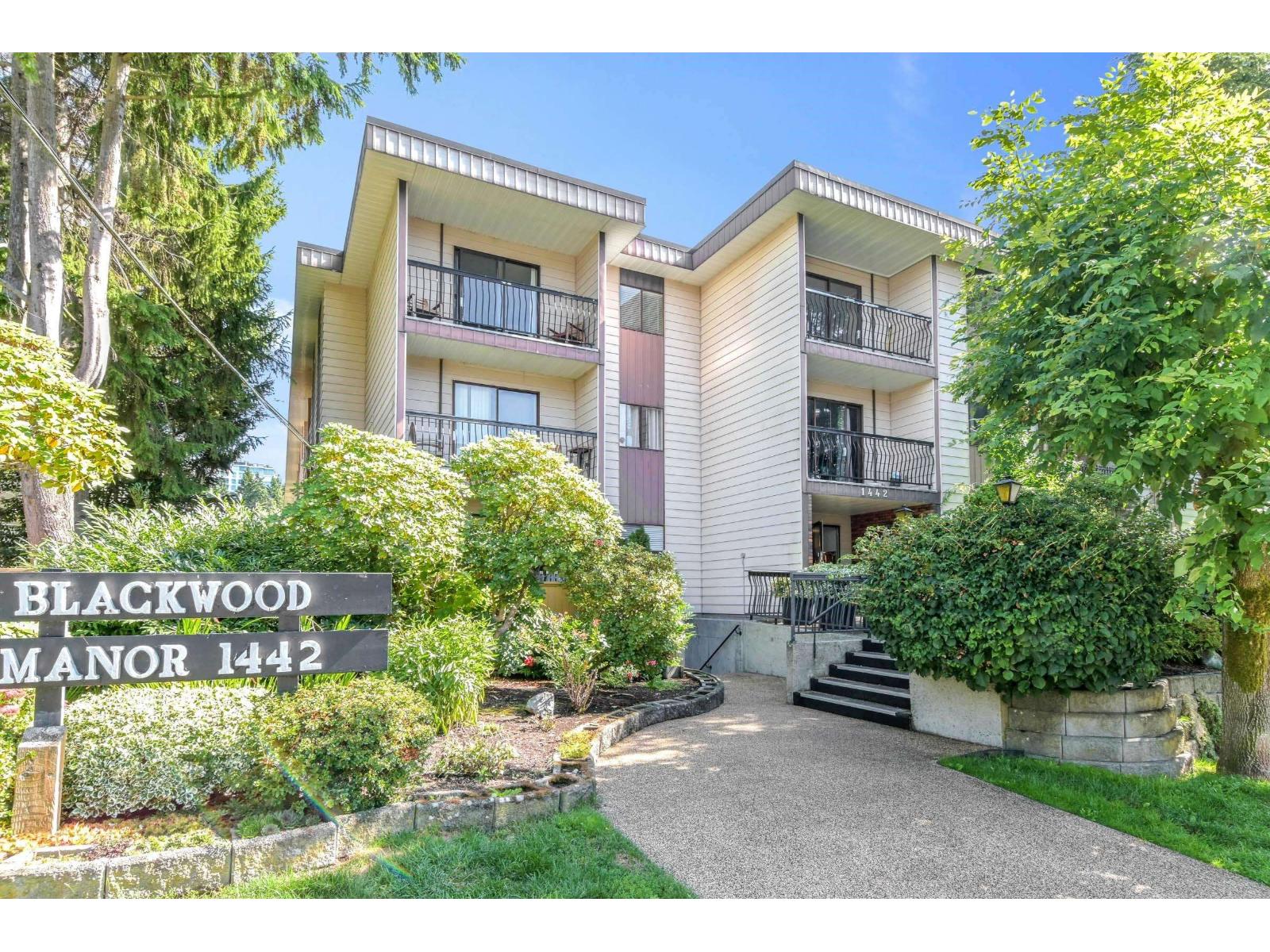 302 1442 Blackwood Street, White Rock, British Columbia  V4B 3V5 - Photo 2 - R3049564