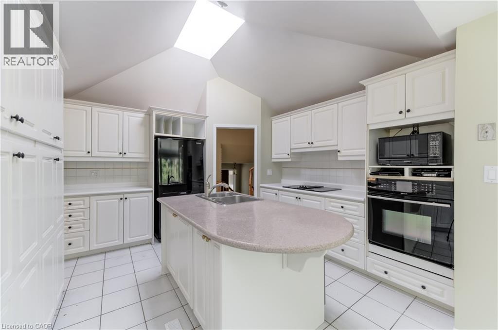 111 Gloucester Avenue, Oakville, Ontario  L6J 3W3 - Photo 9 - 40771328