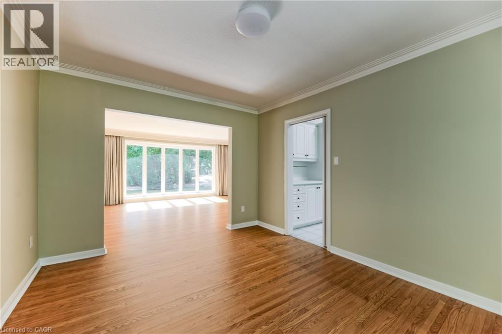 111 Gloucester Avenue, Oakville, Ontario  L6J 3W3 - Photo 8 - 40771328