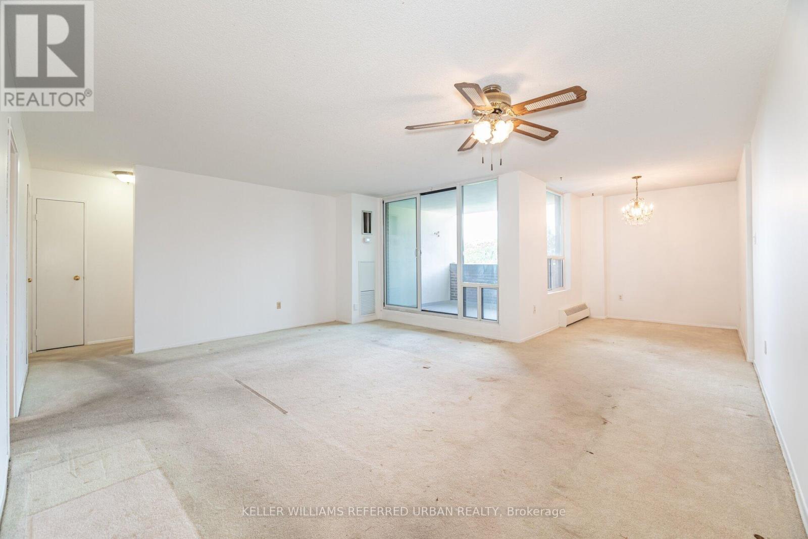 404 - 1515 Lakeshore Road E, Mississauga, Ontario  L5E 3E3 - Photo 10 - W12414774