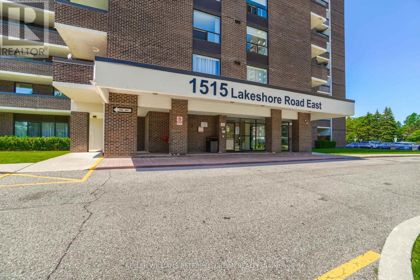 404 - 1515 Lakeshore Road E, Mississauga, Ontario  L5E 3E3 - Photo 2 - W12414774