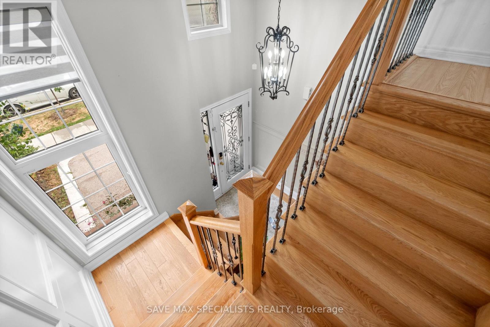 21 Isaac Devins Boulevard, Toronto, Ontario  M9M 0C7 - Photo 25 - W12414778
