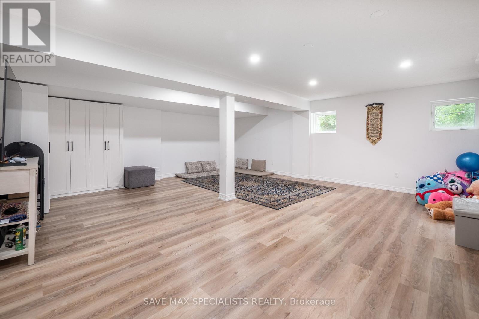21 Isaac Devins Boulevard, Toronto, Ontario  M9M 0C7 - Photo 43 - W12414778