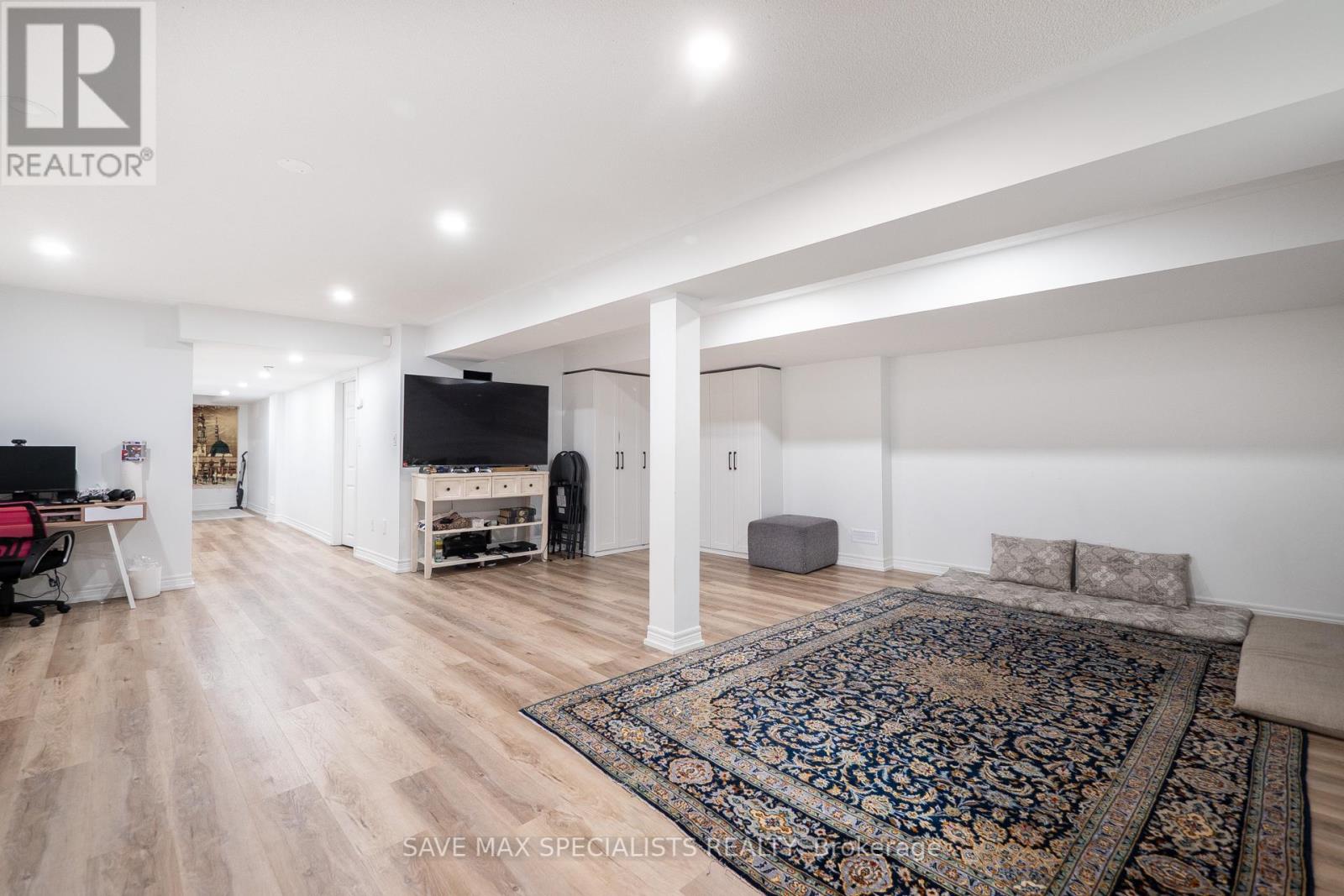 21 Isaac Devins Boulevard, Toronto, Ontario  M9M 0C7 - Photo 44 - W12414778