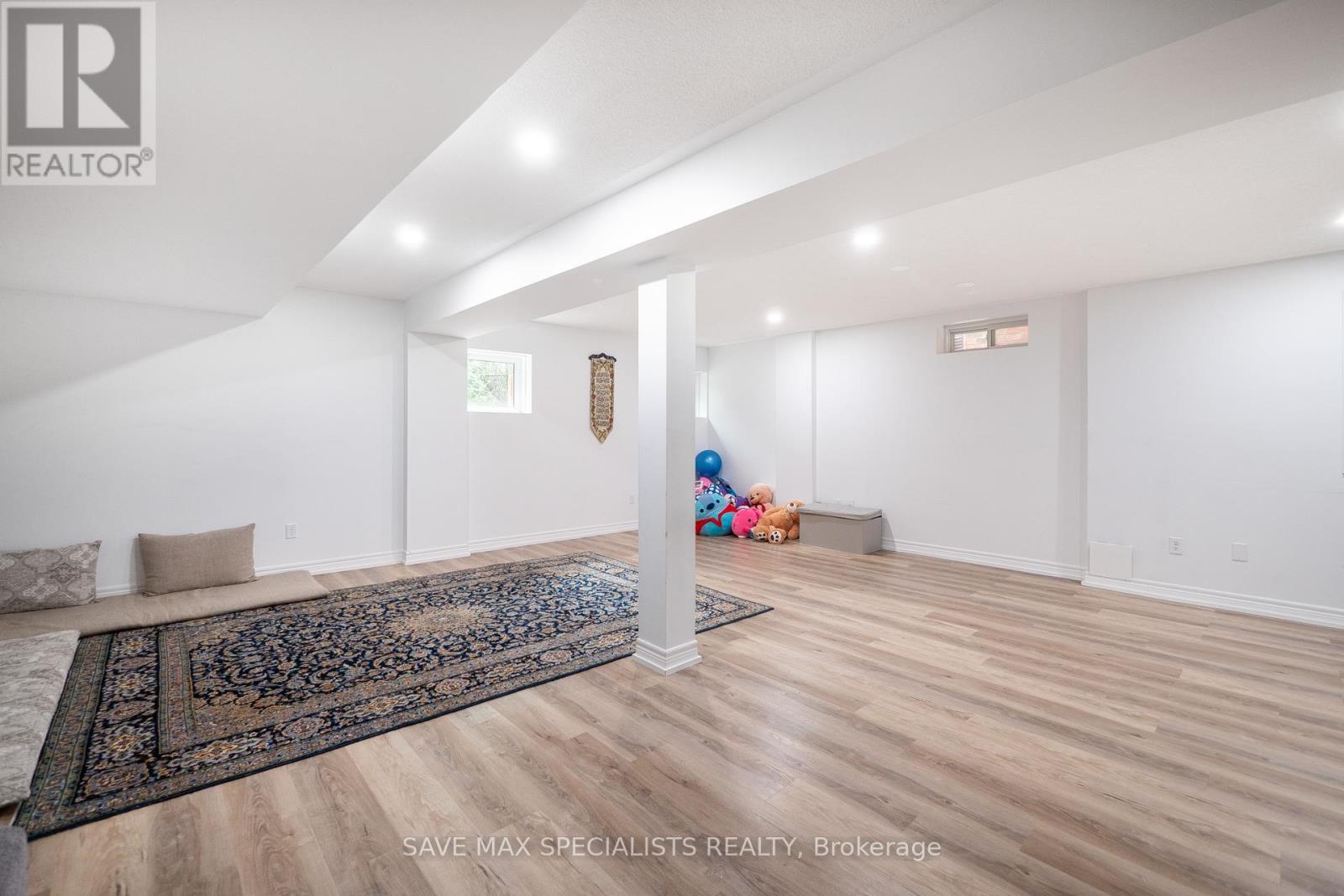 21 Isaac Devins Boulevard, Toronto, Ontario  M9M 0C7 - Photo 45 - W12414778