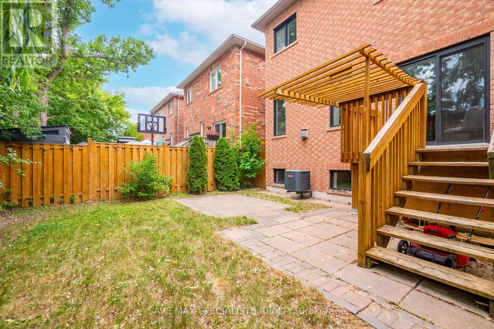 21 Isaac Devins Boulevard, Toronto, Ontario  M9M 0C7 - Photo 49 - W12414778
