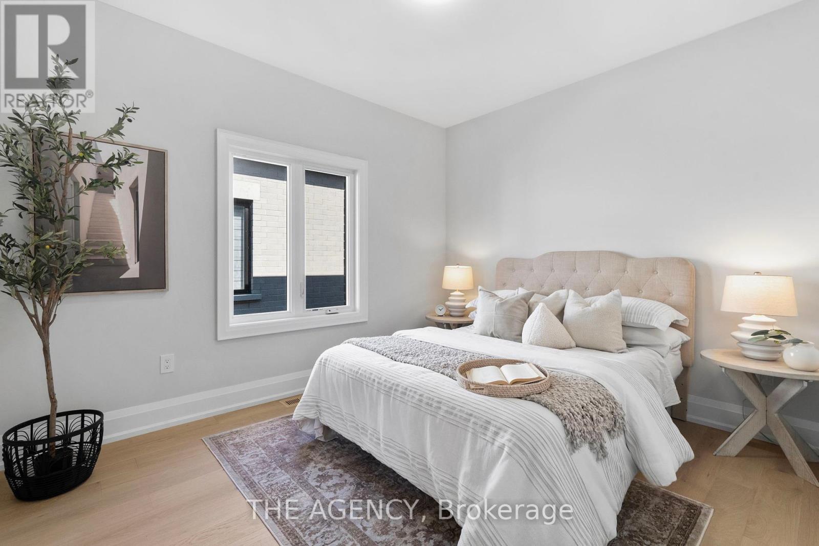 41 St Andrews Boulevard, Toronto, Ontario  M9R 1W2 - Photo 26 - W12414796