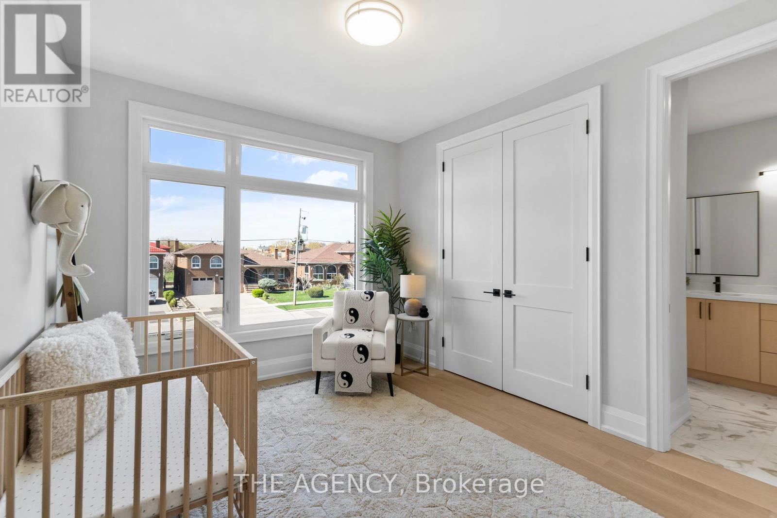 41 St Andrews Boulevard, Toronto, Ontario  M9R 1W2 - Photo 29 - W12414796